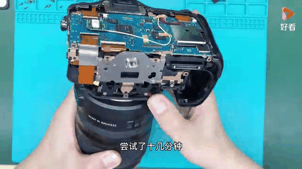 尼康相机卡槽坏了拆解