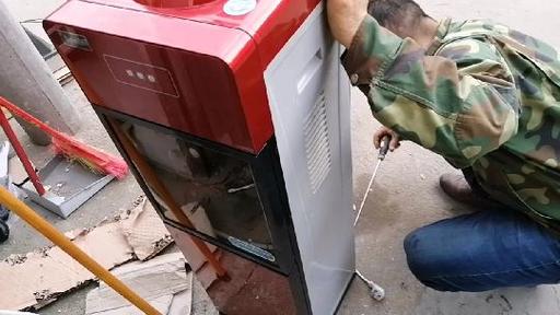 饮水机加热按钮按不下去