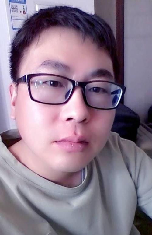 胖子自拍表情包的图片