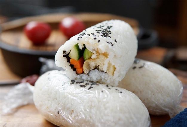 台湾饭团蒸饭教程视频