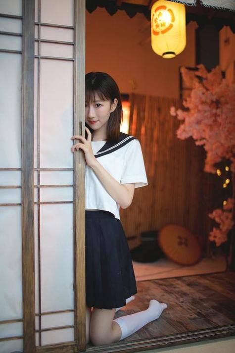 《枕边》 作者:大包子