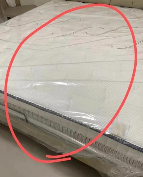 床垫外面的塑料膜要撕掉