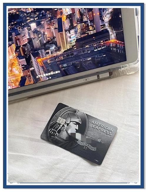 pay和charge的区别