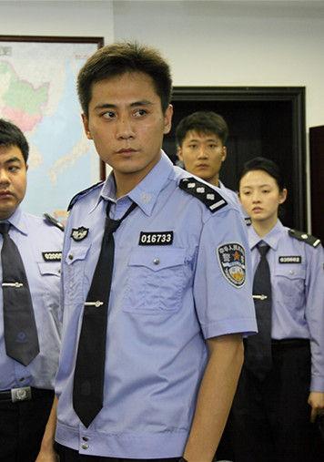 gta5线上怎么弄到警服截图2