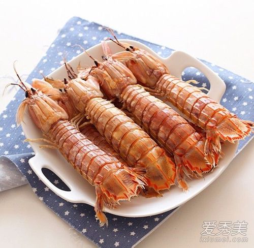 小龙虾是皮皮虾的什么人