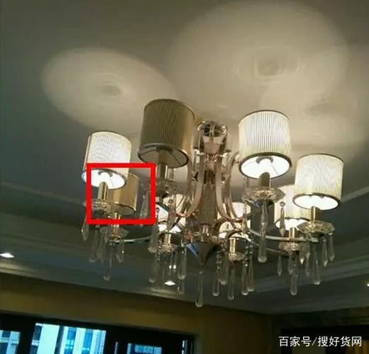 客厅吊灯不亮 开的时候嗒的一声