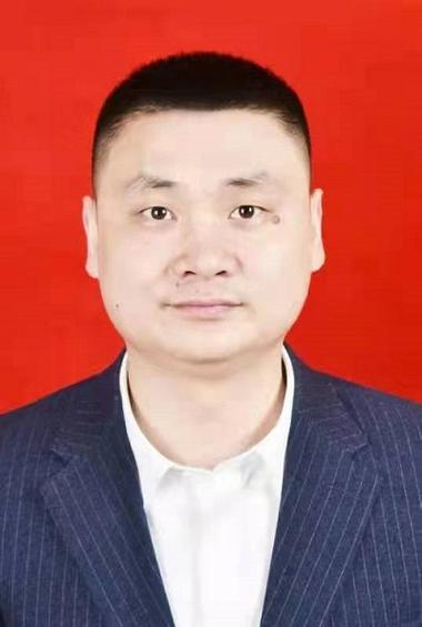 李思成简历及个人资料简介