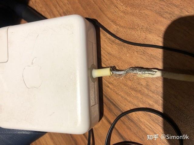 苹果充电器充一下断一下
