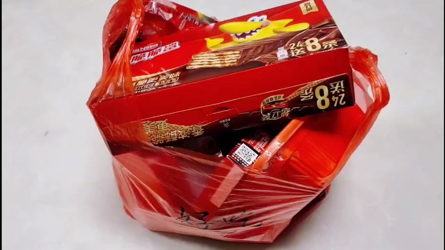 吃货大飞试吃军粮 吃货大飞试吃军粮