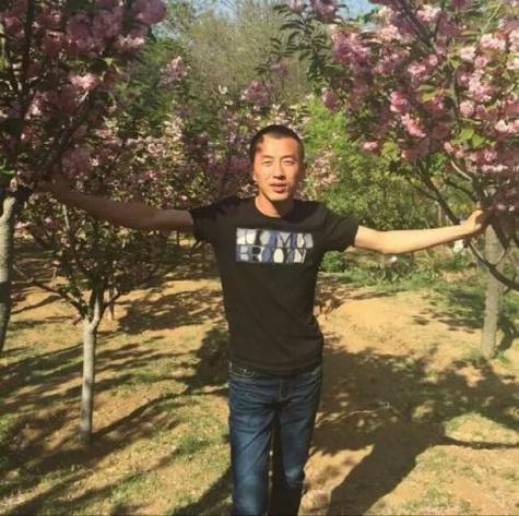 适合五十岁的男头像