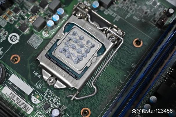 cpu散热器拆卸教程