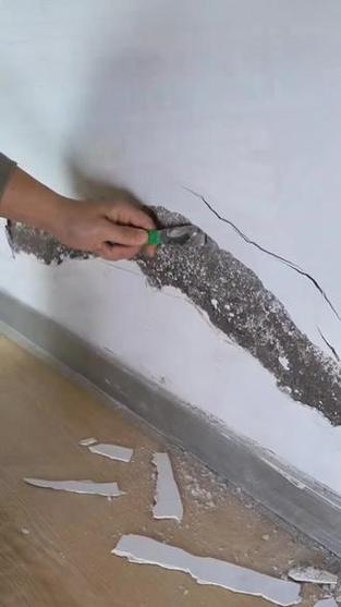 补墙皮脱落修补