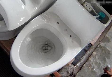 全自动马桶冲水不停怎么处理