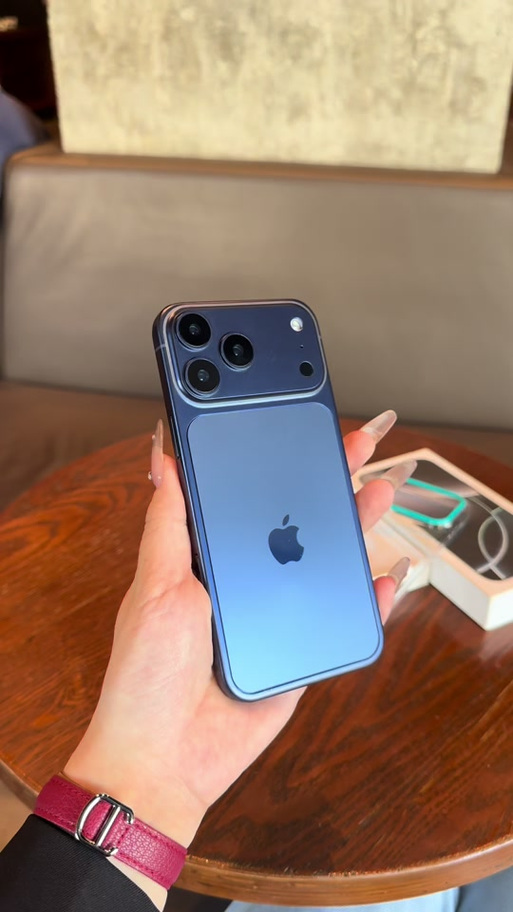 iPhone17ProMax屏幕亮度