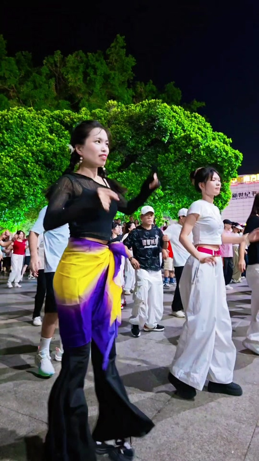 最近很火的跳舞bgm
