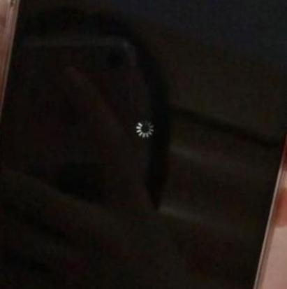 苹果X突然黑屏开不了为什么