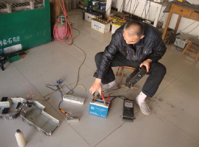 玩具电动车放久了充不上电怎么办
