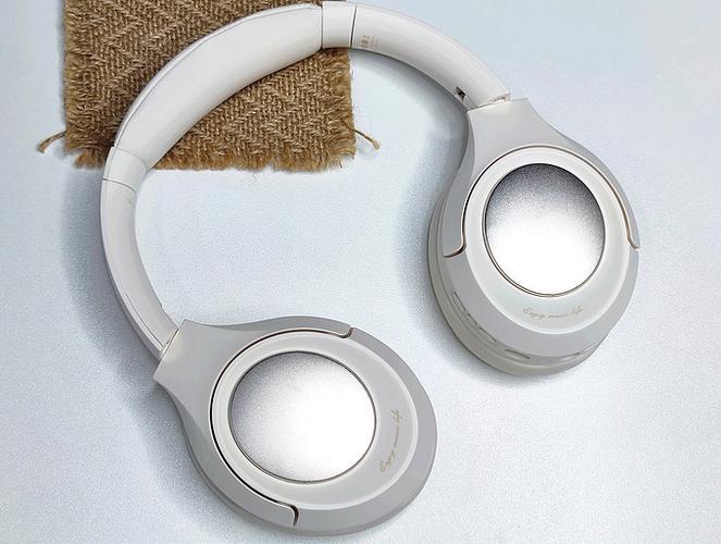 消除人声的降噪耳机