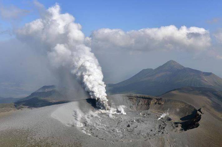 6月7日日本火山爆发的原因