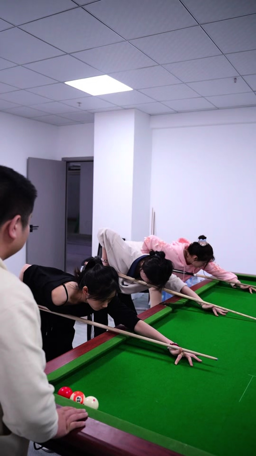 台球游戏辅助器免费开挂