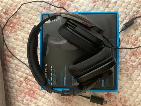 g933s什么时候出的