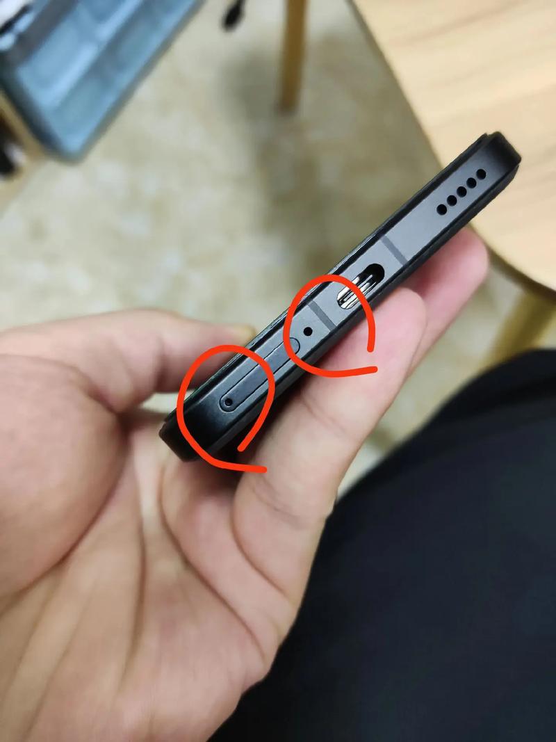 vivo麦克风孔会捅坏吗