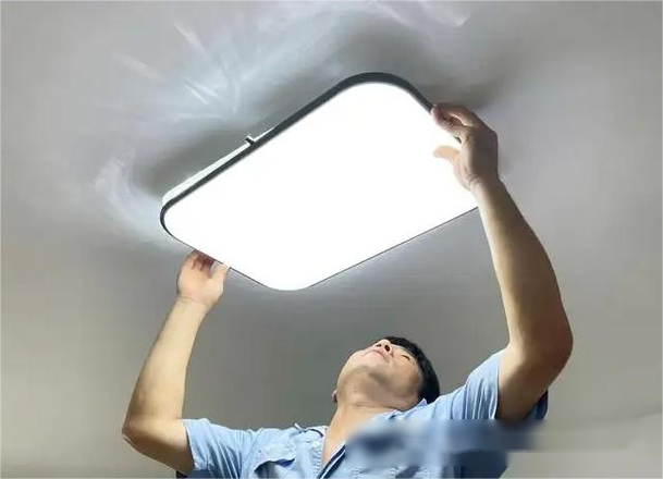客厅灯控制器坏了怎么办