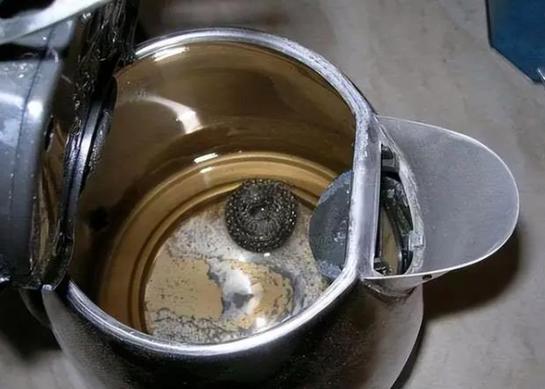 开水壶水垢清除妙招