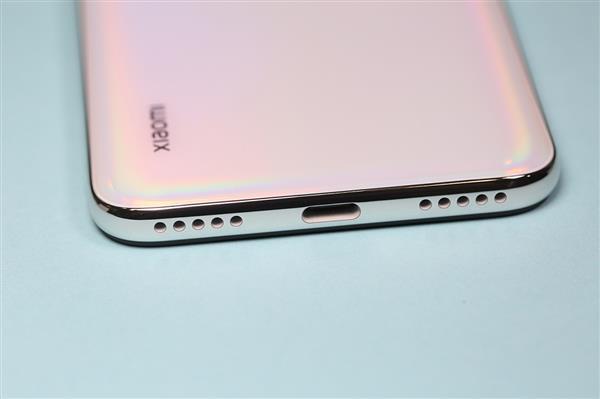 小米cc9e耳机孔在哪里