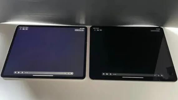 ipadpro屏幕有白色光斑