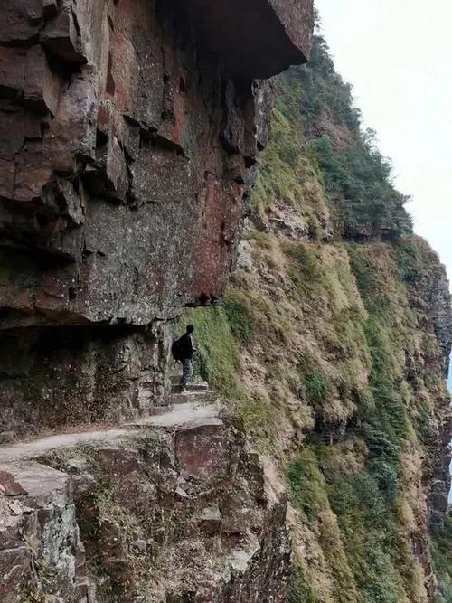 圣堂山徒步路线