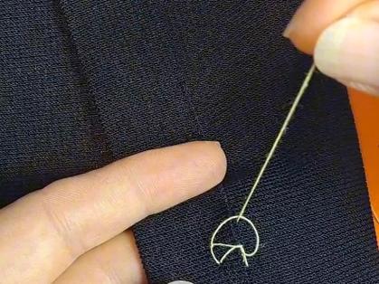 衣服上的那个锁怎么解