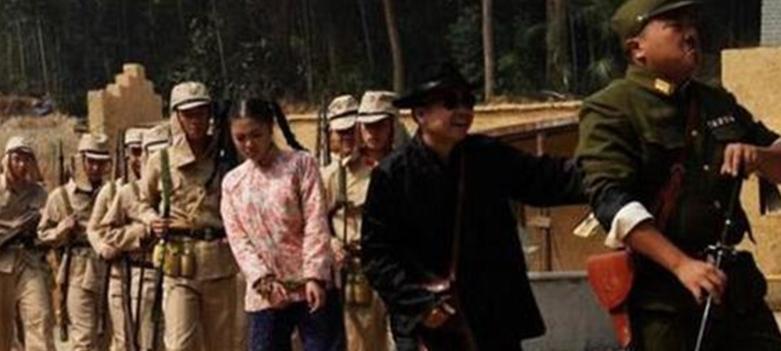 剿匪中的被俘女兵小说