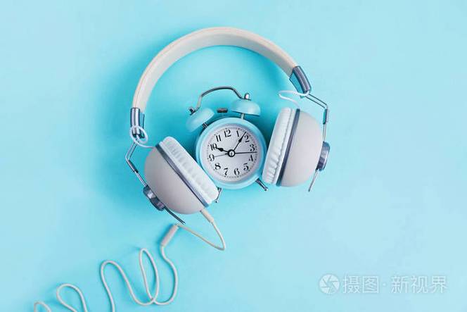 闹钟怎么用耳机才能听见