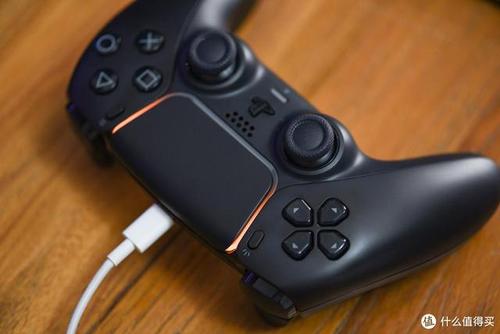 ps4手柄可以边充电边玩吗
