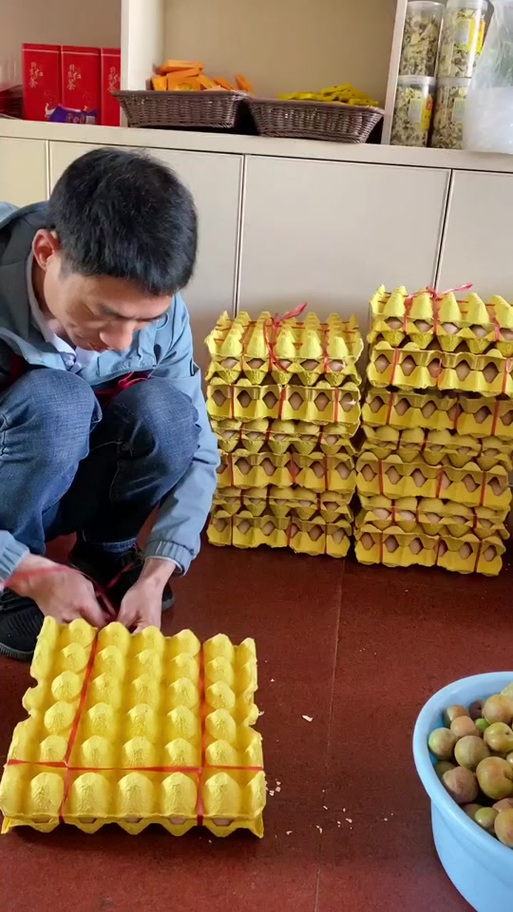 用鸡蛋但贩子怎么做 用鸡蛋但贩子怎么做