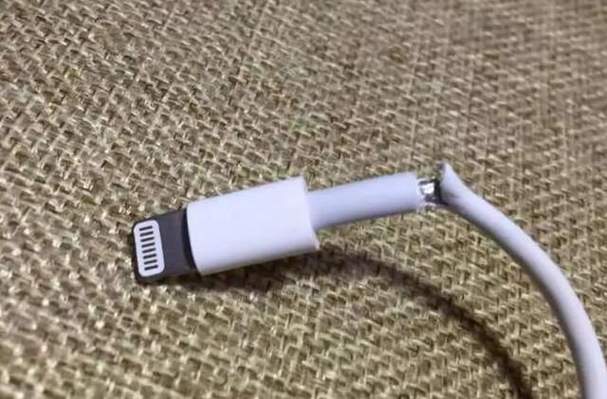 充电器接头裂了小妙招