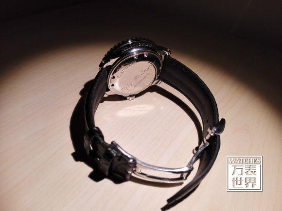 蝴蝶扣手表怎么戴