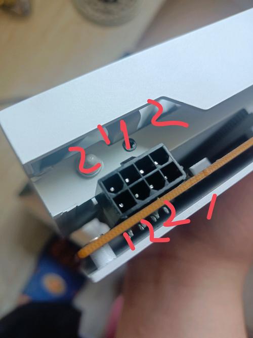 显卡6+8pin怎么接