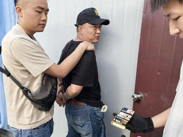 抓捕现场真人真实视频