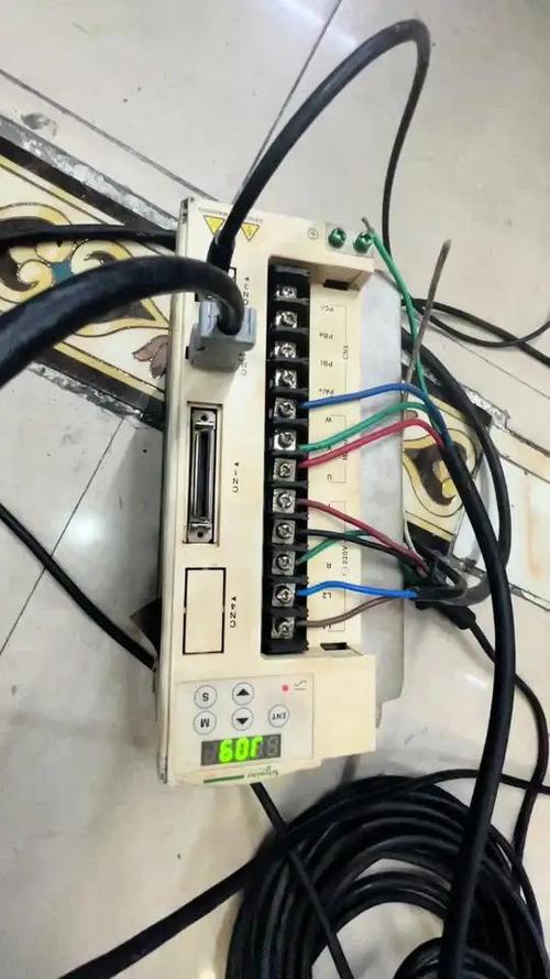 驱动器报警