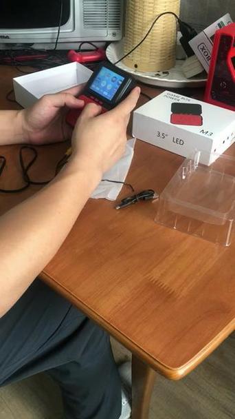 小霸王怎么与电视连接