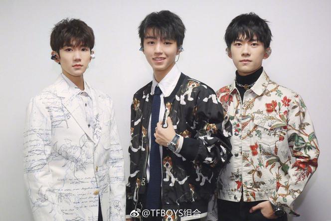 tfboys近期合体帅照
