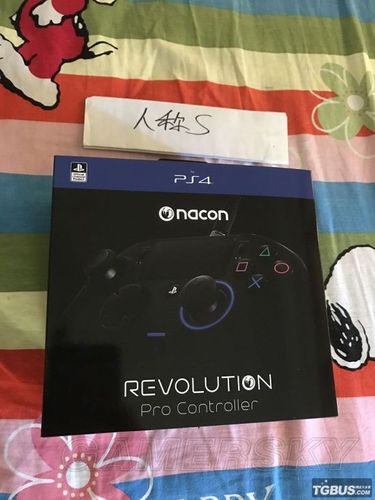 ps4pro手柄可以边玩边充吗