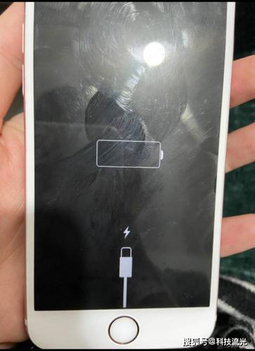 苹果6s充电充不进去