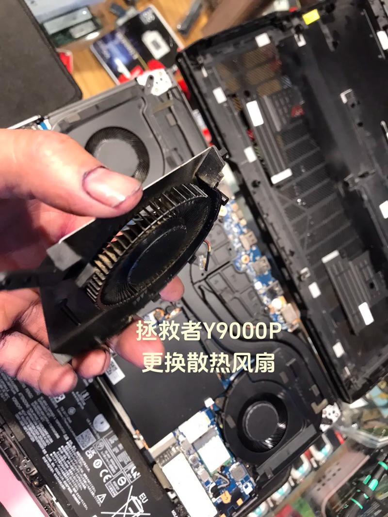 CPU散热器拆卸步骤