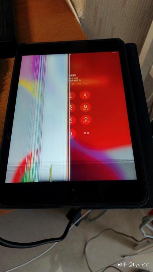 ipad屏幕出现白条是什么情况
