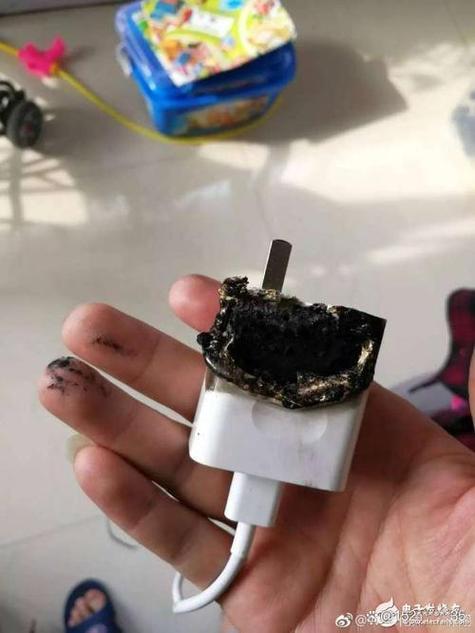 手机充了一晚上忘记拔了没事吧