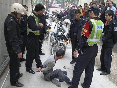 警察抓小偷能看的警察抓小偷