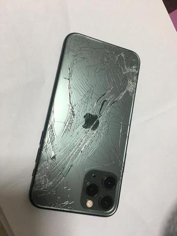 苹果外屏碎了有必要换吗